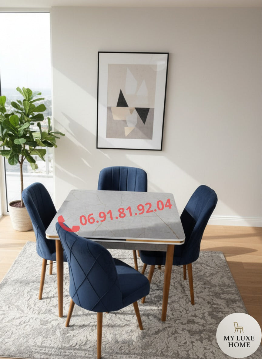 Table à manger carrée 70×70 cm avec 4 chaises